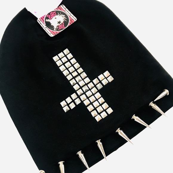 Rat Baby Spike Cross Black Beanie - Picture 2 of 3